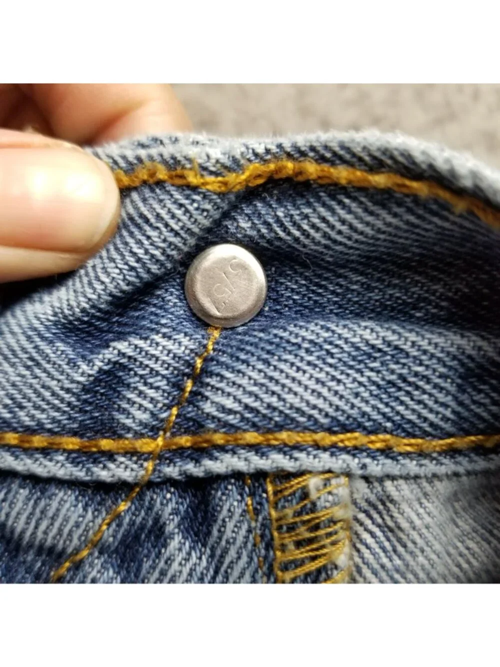 Levis Jeans Mens 36x29 Blue 501 Cotton Denim Button Fly Straight *Read*